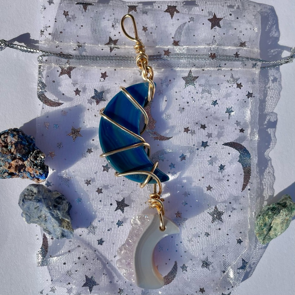 ✨ Healing Moon Charm 🌙 chakras celestial crystals - Picture 4 of 10
